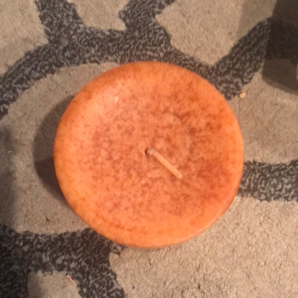Spiced cake candle